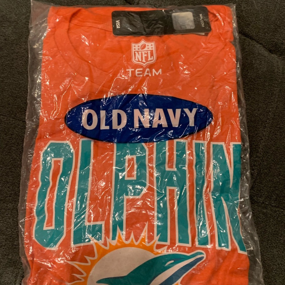 Old Navy Miami Dolphins T-shirt